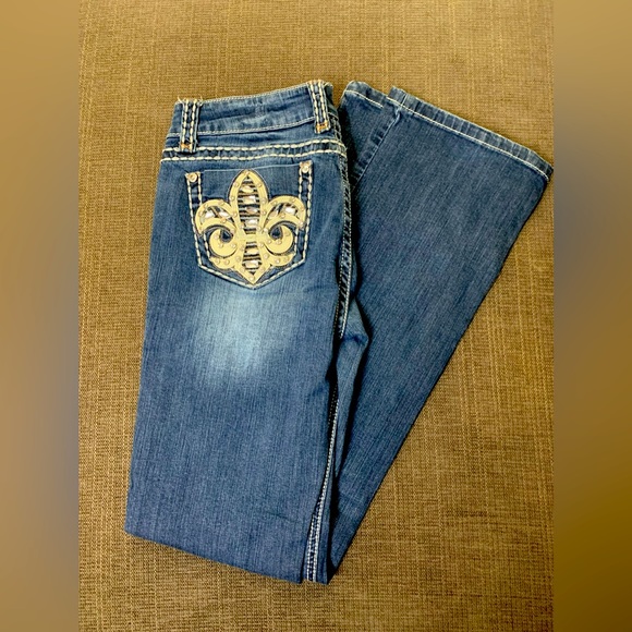 LA Idol USA Fleur de Lis Rhinestone Thick Stitch Jeans - Picture 4 of 14
